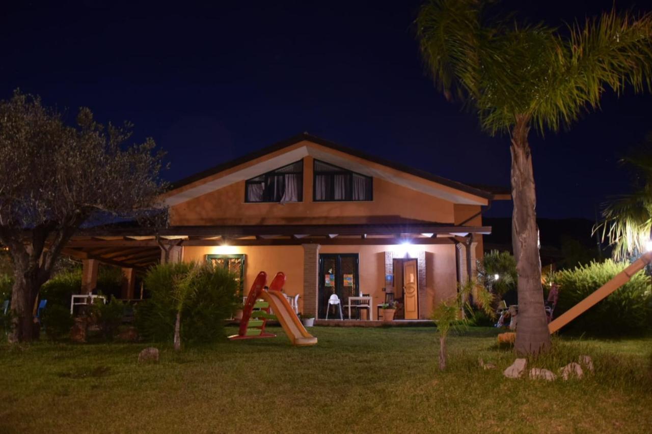 B&B Villa Molinari Restaurant E Baby Park Campagna Exterior foto